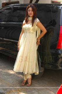 Payal Ghosh feet photo 10