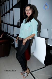 Payal Ghosh feet photo 19