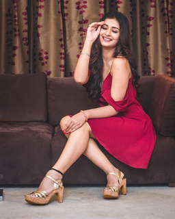 Payal Rajput feet photo 18
