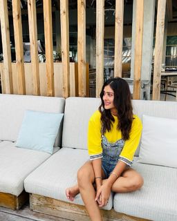Payal Rajput feet photo 2