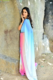 Payal Rajput feet photo 4