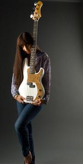 Paz Lenchantin feet photo 8