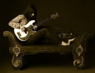 Paz Lenchantin feet photo 7