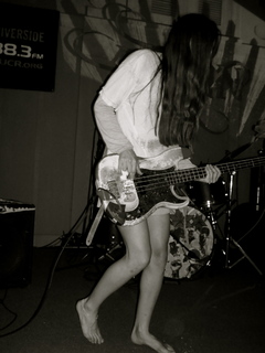 Paz Lenchantin feet photo 13
