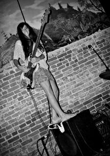 Paz Lenchantin feet photo 5