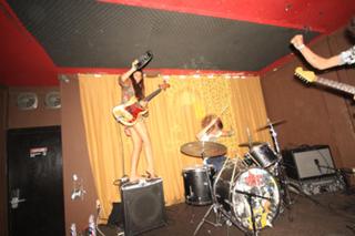 Paz Lenchantin feet photo 14