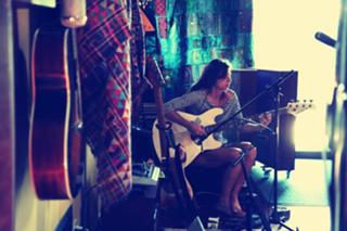 Paz Lenchantin feet photo 3
