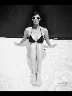 Paz Vega feet photo thumbnail