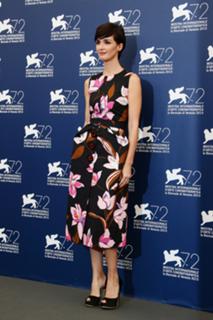 Paz Vega feet photo thumbnail