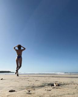 Paz Vega feet photo thumbnail