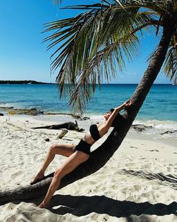 Paz Vega feet photo thumbnail