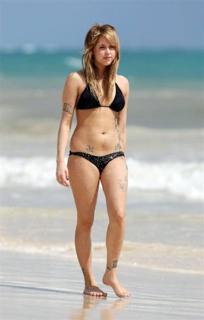 Peaches Geldof feet photo 5