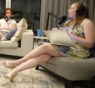 Pearl Davis feet photo 20