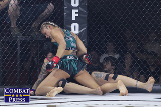 Pearl Gonzalez feet photo 2