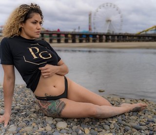 Pearl Gonzalez feet photo 6