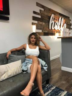 Pearl Gonzalez feet photo 4