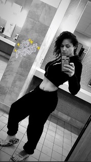 Pearl Gonzalez feet photo 3