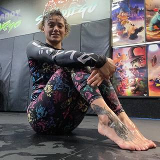 Pearl Gonzalez feet photo 3