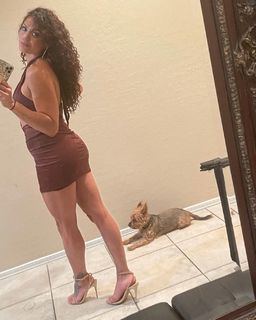 Pearl Gonzalez feet photo 1