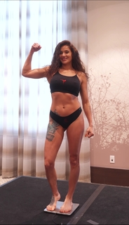 Pearl Gonzalez feet photo 5