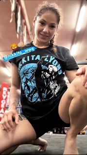 Pearl Gonzalez feet photo 12