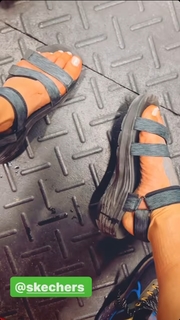 Pearl Gonzalez feet photo 4