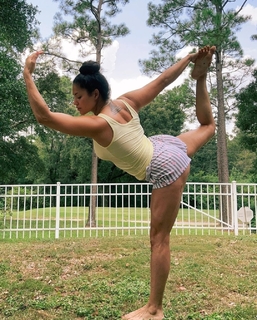 Pearl Gonzalez feet photo 17