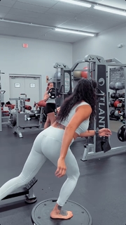 Pearl Gonzalez feet photo 9