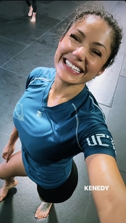 Pearl Gonzalez feet photo 6