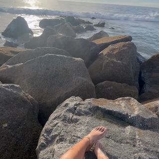 Pearl Gonzalez feet photo 2
