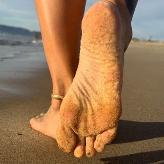 Pearl Gonzalez feet photo 1