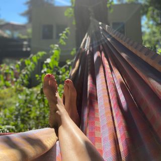 Pegah Ferydoni feet photo 3