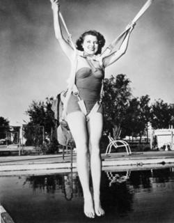 Peggie Castle feet photo 2