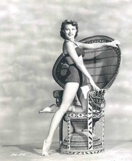 Peggie Castle feet photo 18