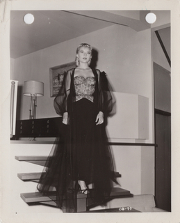Peggie Castle feet photo 6