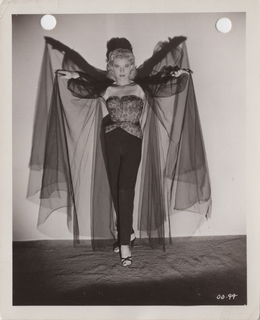 Peggie Castle feet photo 5