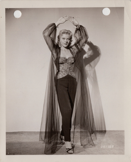 Peggie Castle feet photo 4