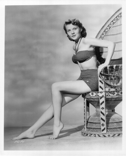 Peggie Castle feet photo 2