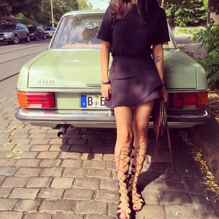 Peggy Gou feet photo thumbnail