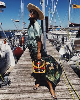 Peggy Gou feet photo thumbnail