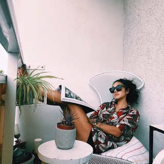 Peggy Gou feet photo thumbnail