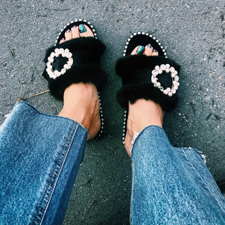 Peggy Gou feet photo thumbnail