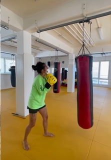 Peggy Gou feet photo thumbnail