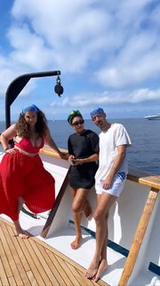 Peggy Gou feet photo thumbnail