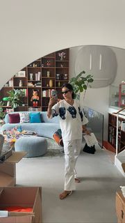 Peggy Gou feet photo thumbnail