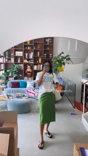 Peggy Gou feet photo thumbnail