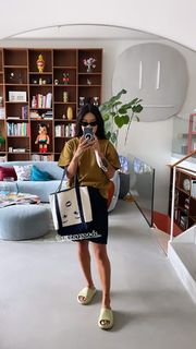 Peggy Gou feet photo thumbnail