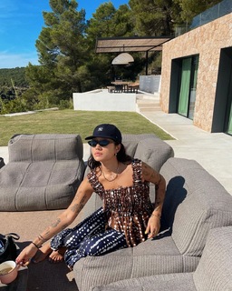 Peggy Gou feet photo thumbnail