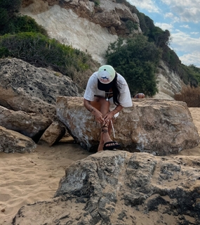 Peggy Gou feet photo thumbnail
