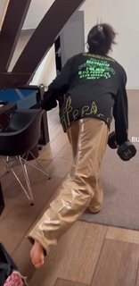 Peggy Gou feet photo thumbnail